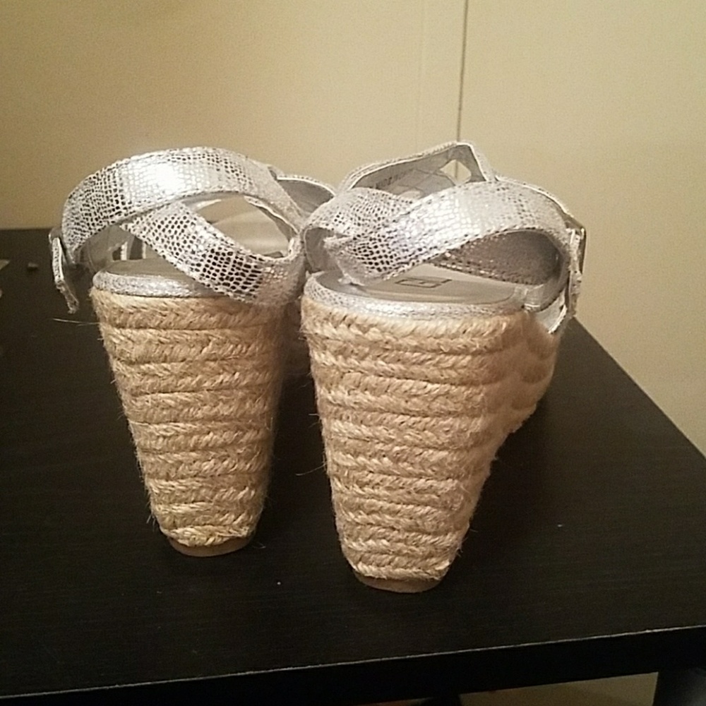 Shoes - Picture 2 of 3